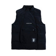 AOGZ studio thick vest unisex wearing black