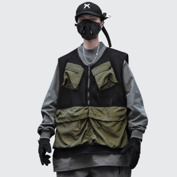 Techwear cargo vest jacket zipper closure army green