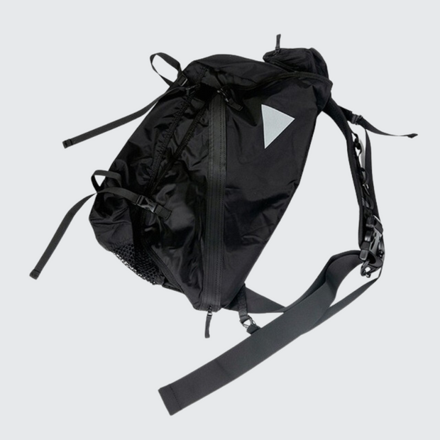 Black travel shoulder bag adjustable straps unisex design 