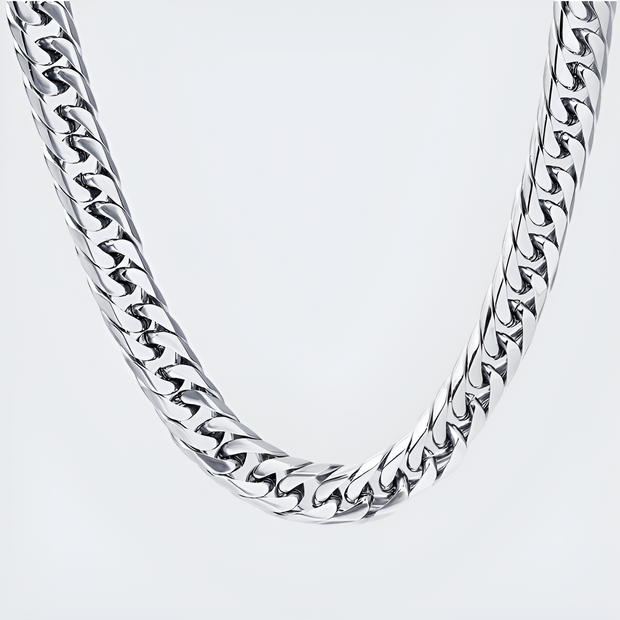Silver necklace with Cuban chain style