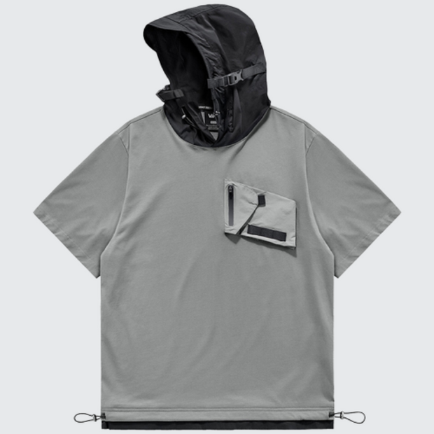 T-shirt with hood three-dimensional pocket  