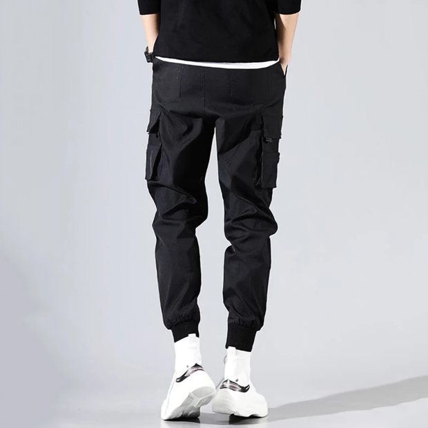 Durable and well-made  black slim fit cargo pants  