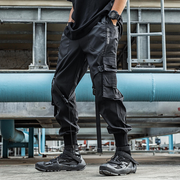 Low-profile, silent cargo pockets tactical pants black